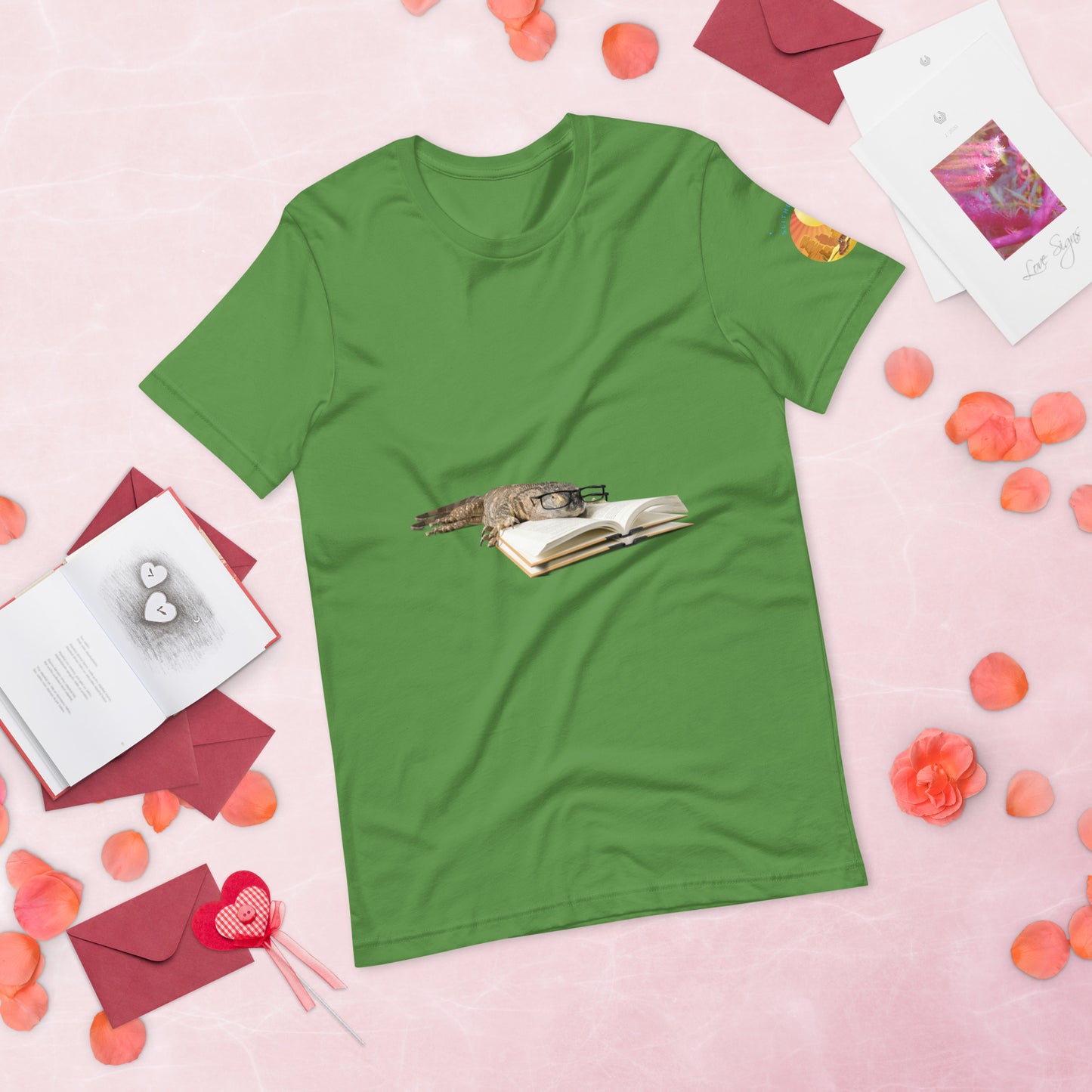 Tegu Reading T-shirt